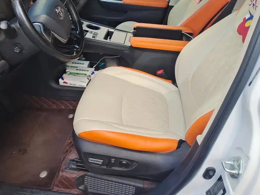 Toyota Sienna — миниатюра 9