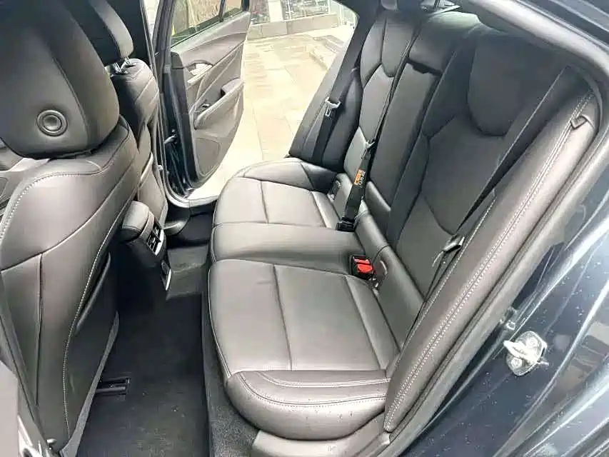 Cadillac CT4 — миниатюра 5