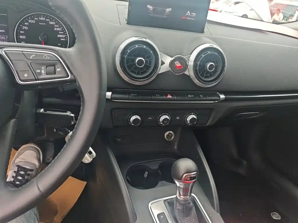 Audi A3 — миниатюра 10