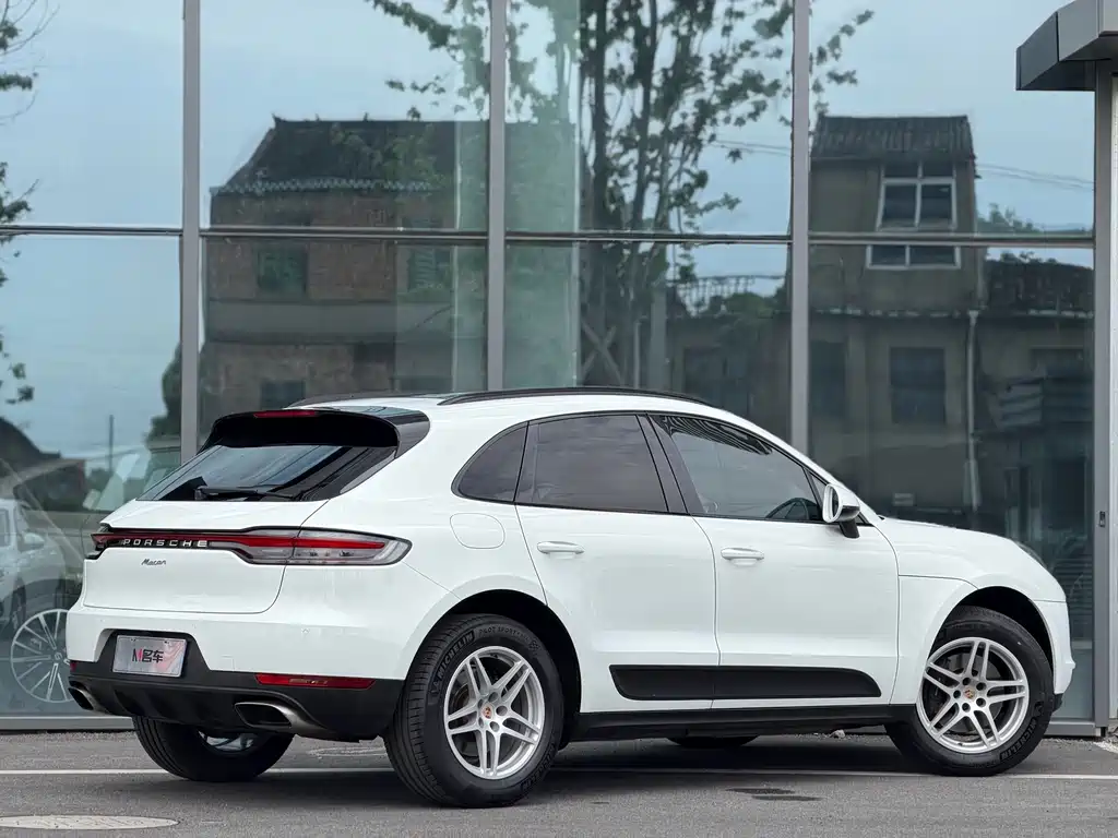 Porsche Macan — миниатюра 5