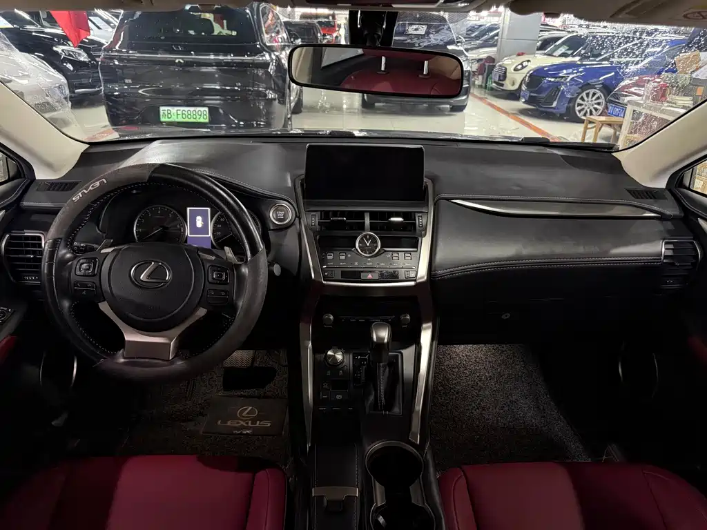 Lexus NX — миниатюра 6