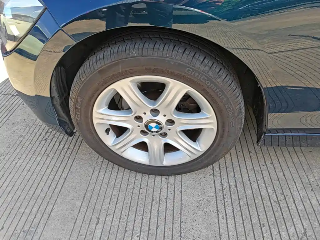 BMW 1 Series (Import) — миниатюра 23