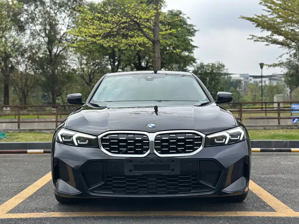 BMW 3 Series 2023