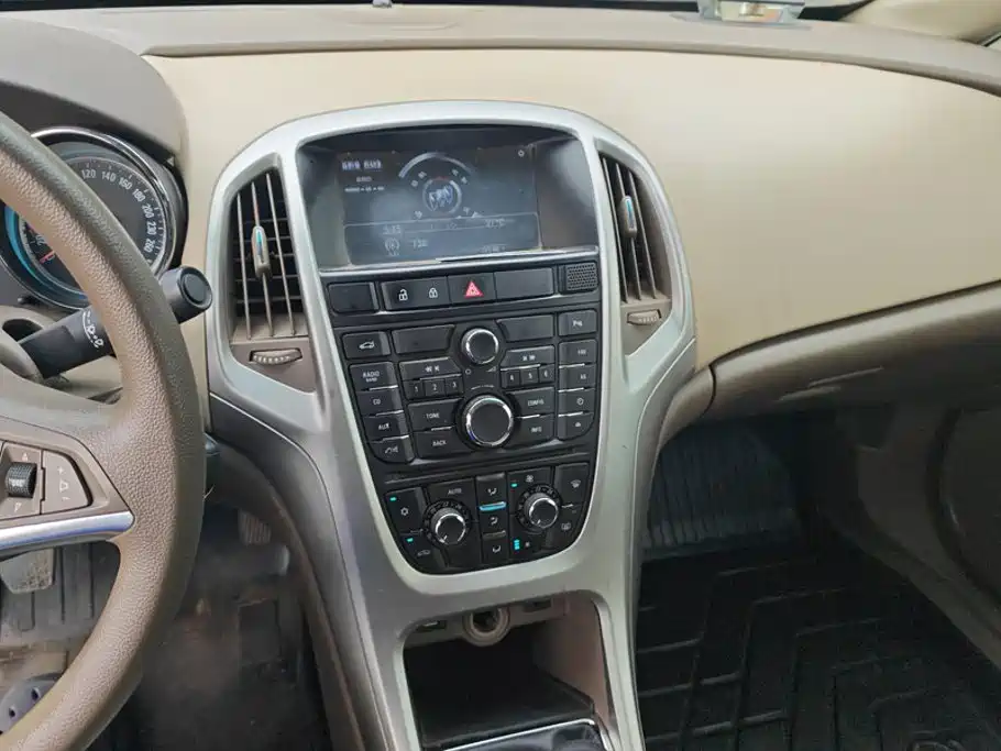 Buick Excelle — миниатюра 13