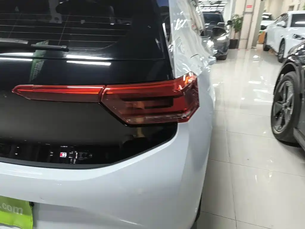 Volkswagen ID.3 — миниатюра 8