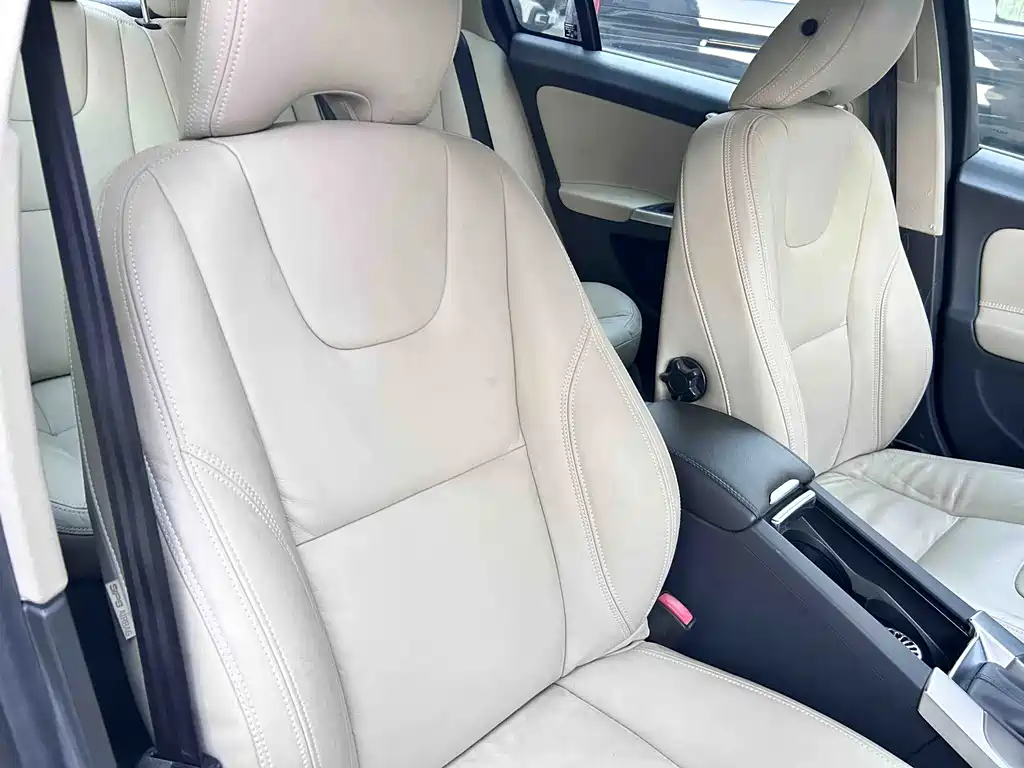 Volvo S60 — миниатюра 14