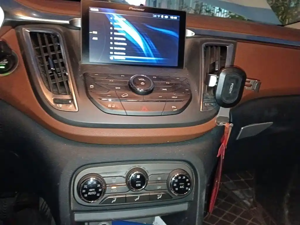 Soueast DX7 — миниатюра 9