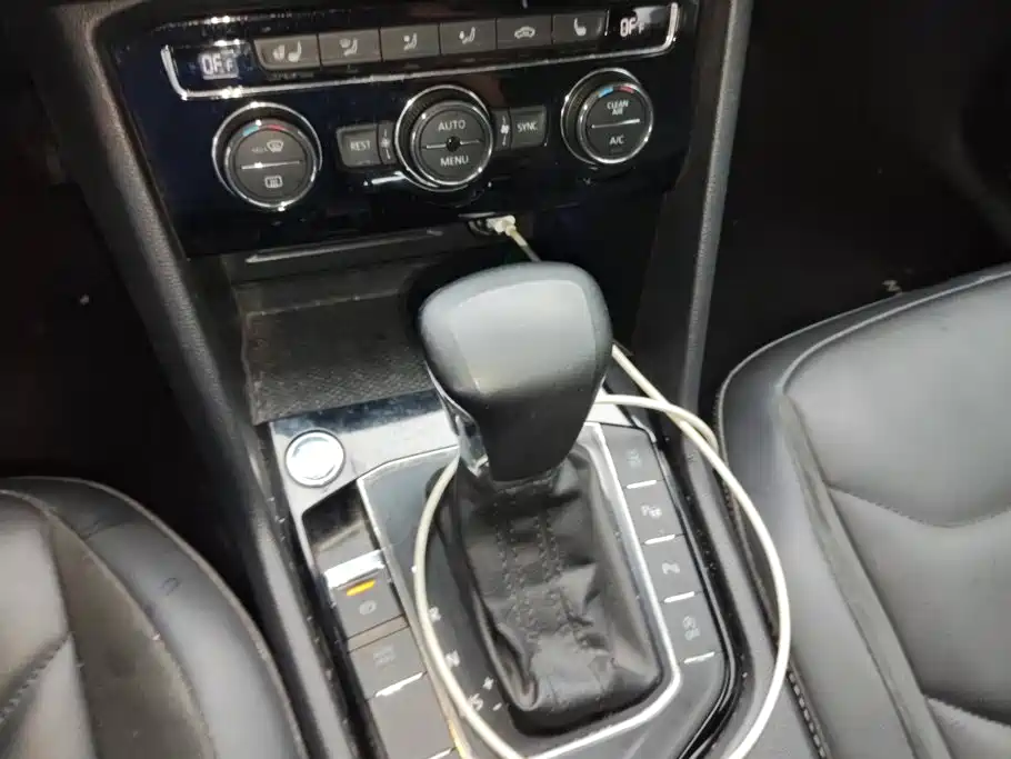 Volkswagen Tiguan L — миниатюра 16