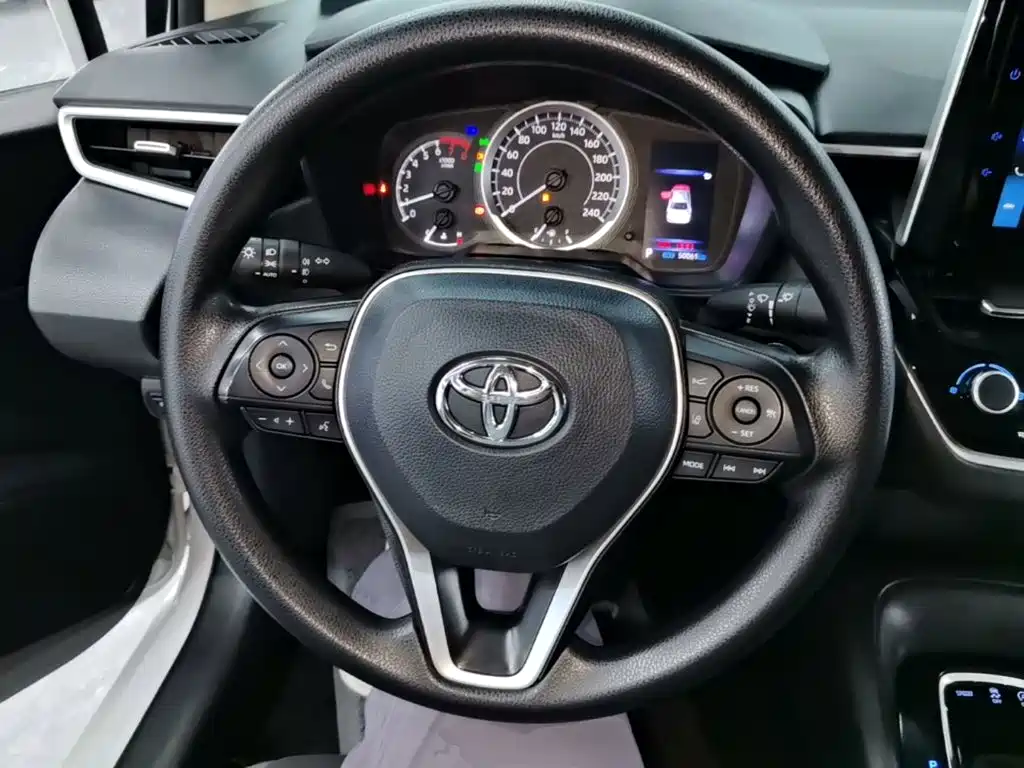 Toyota Corolla — миниатюра 11