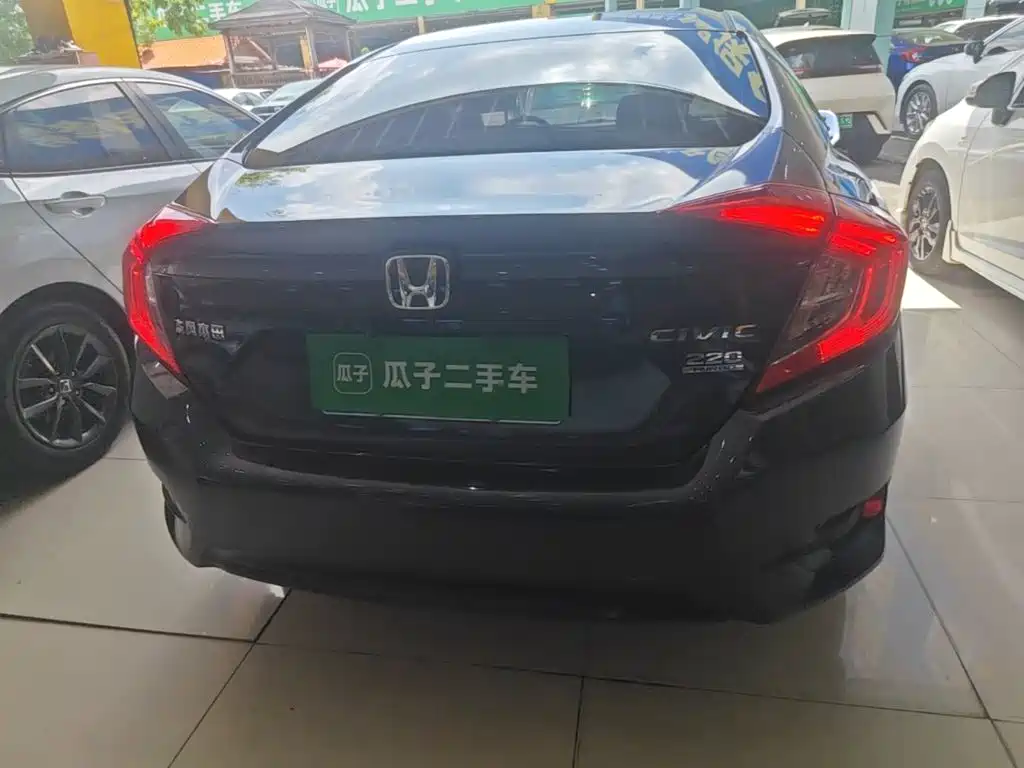 Honda Civic — миниатюра 6