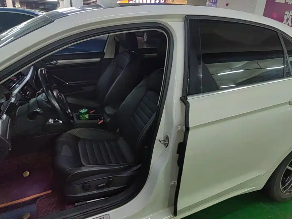 Volkswagen Lamando — миниатюра 15