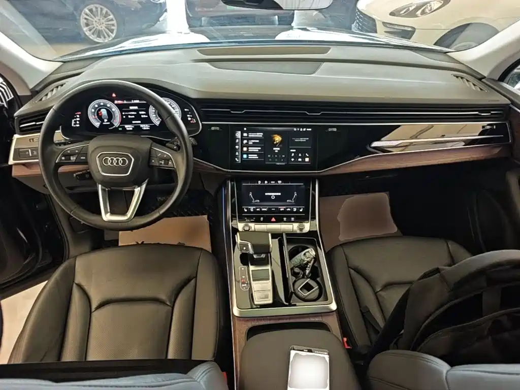Audi Q7 — миниатюра 10