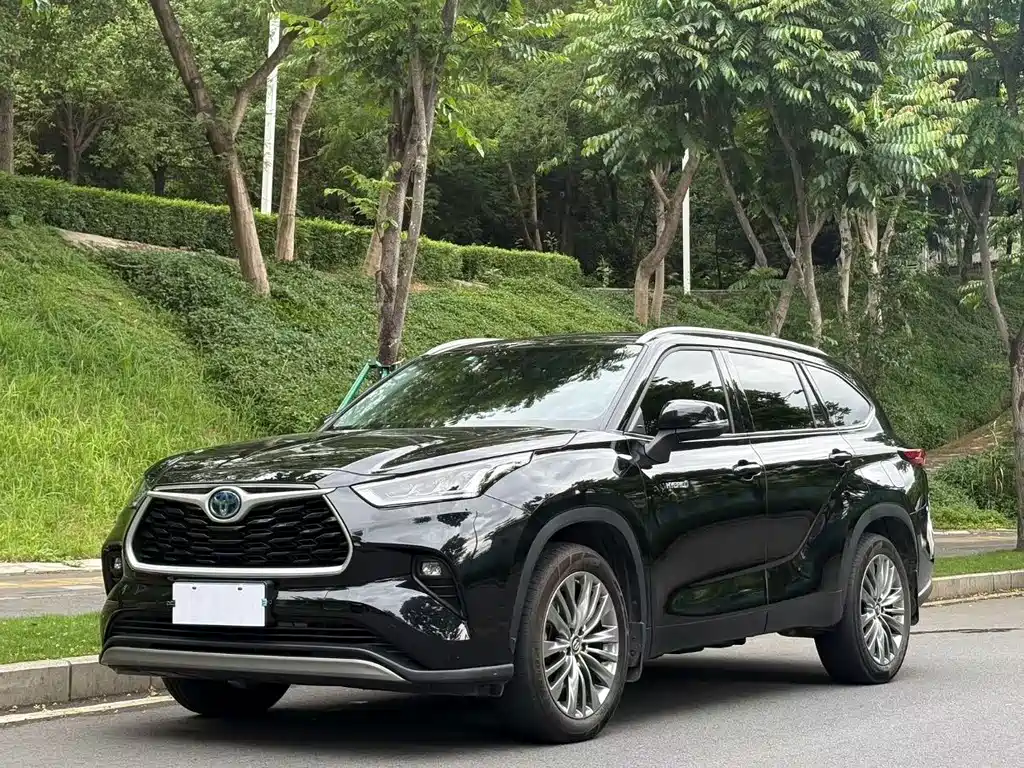 Toyota Highlander 2022 Hybrid 2.5L 2WD Premium Edition 7 seats