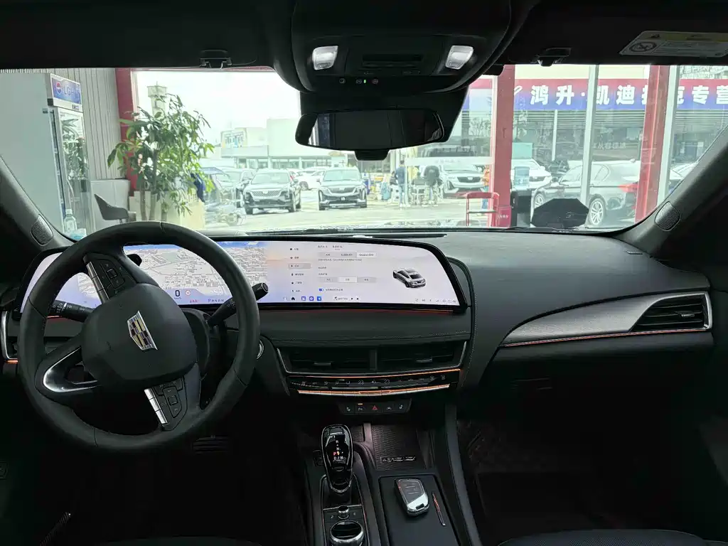 Cadillac CT5 — миниатюра 8