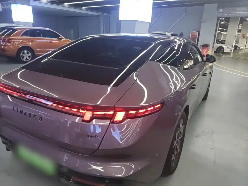 Lynk & Co 10 — миниатюра 7