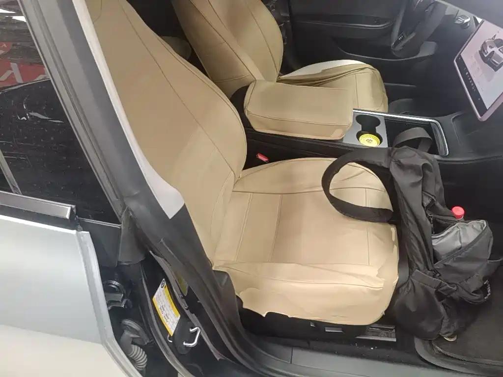 Tesla Model 3 — миниатюра 25