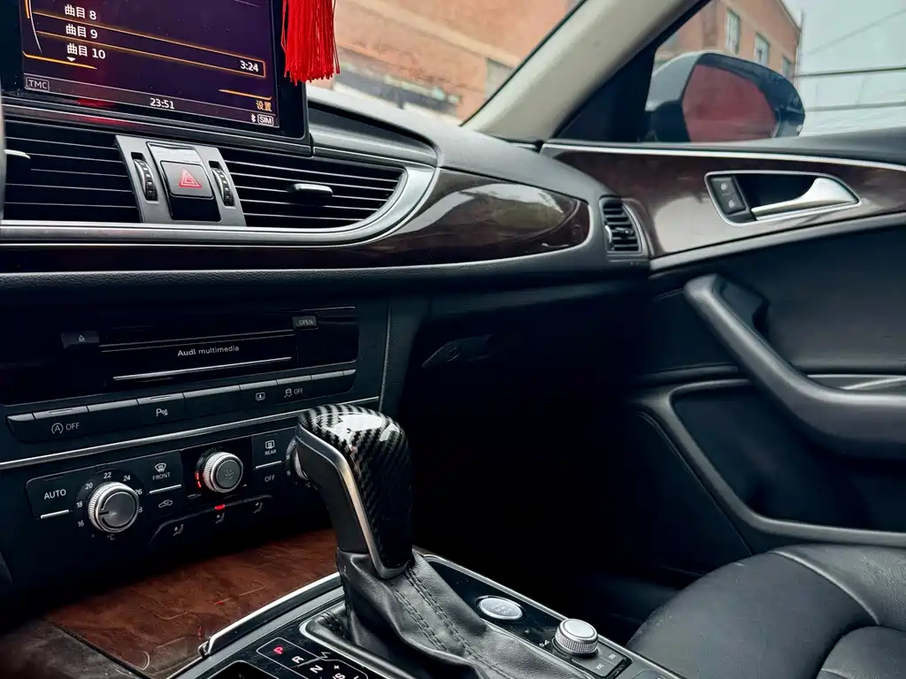 Audi A6L — миниатюра 8