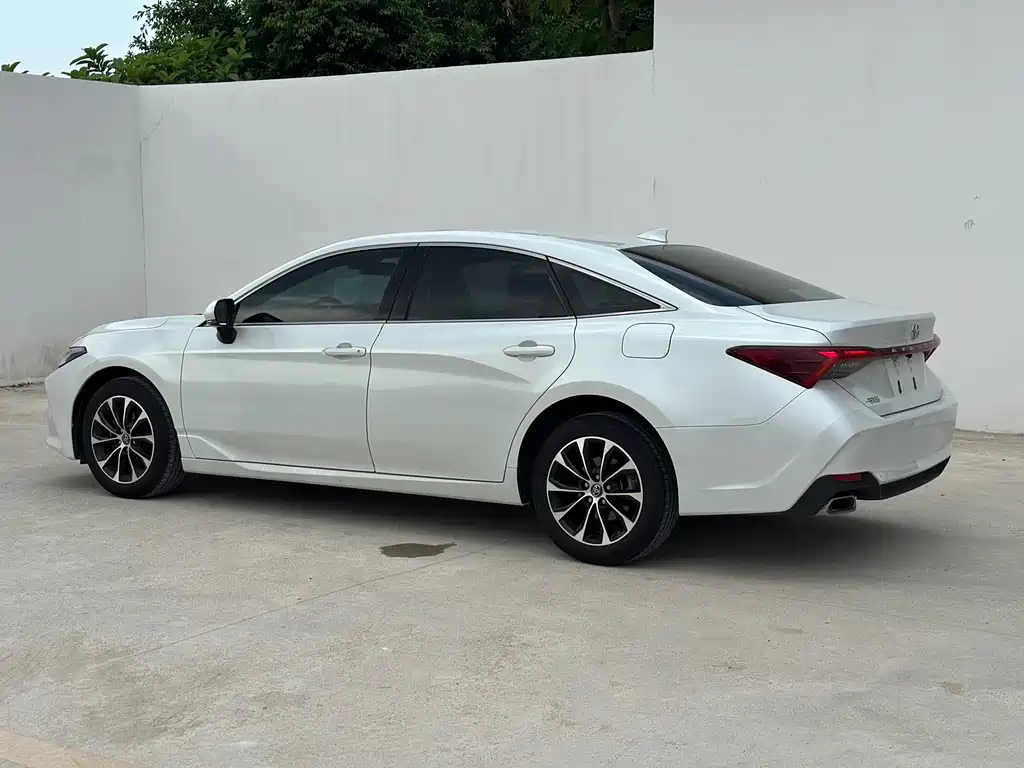 Toyota Avalon — миниатюра 19
