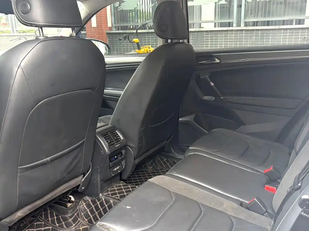 Volkswagen Tiguan L — миниатюра 7