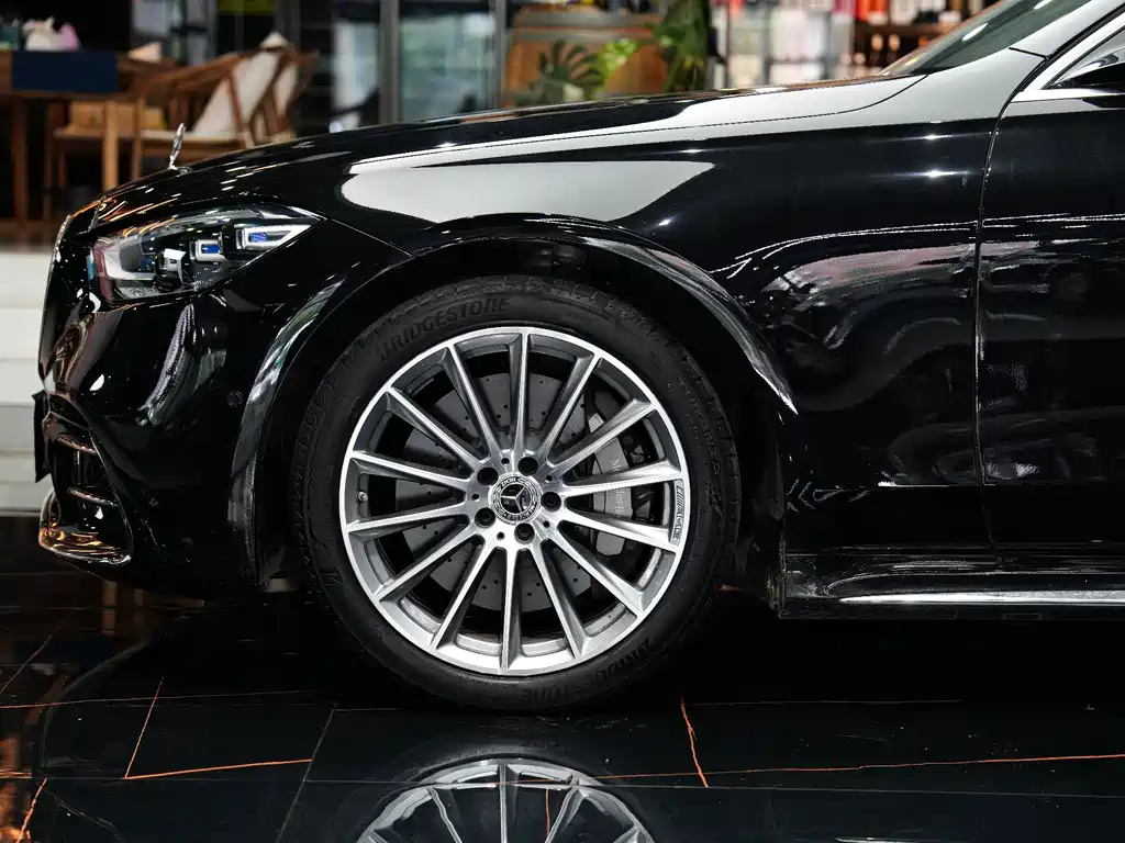 Mercedes-Benz S-Class — миниатюра 4