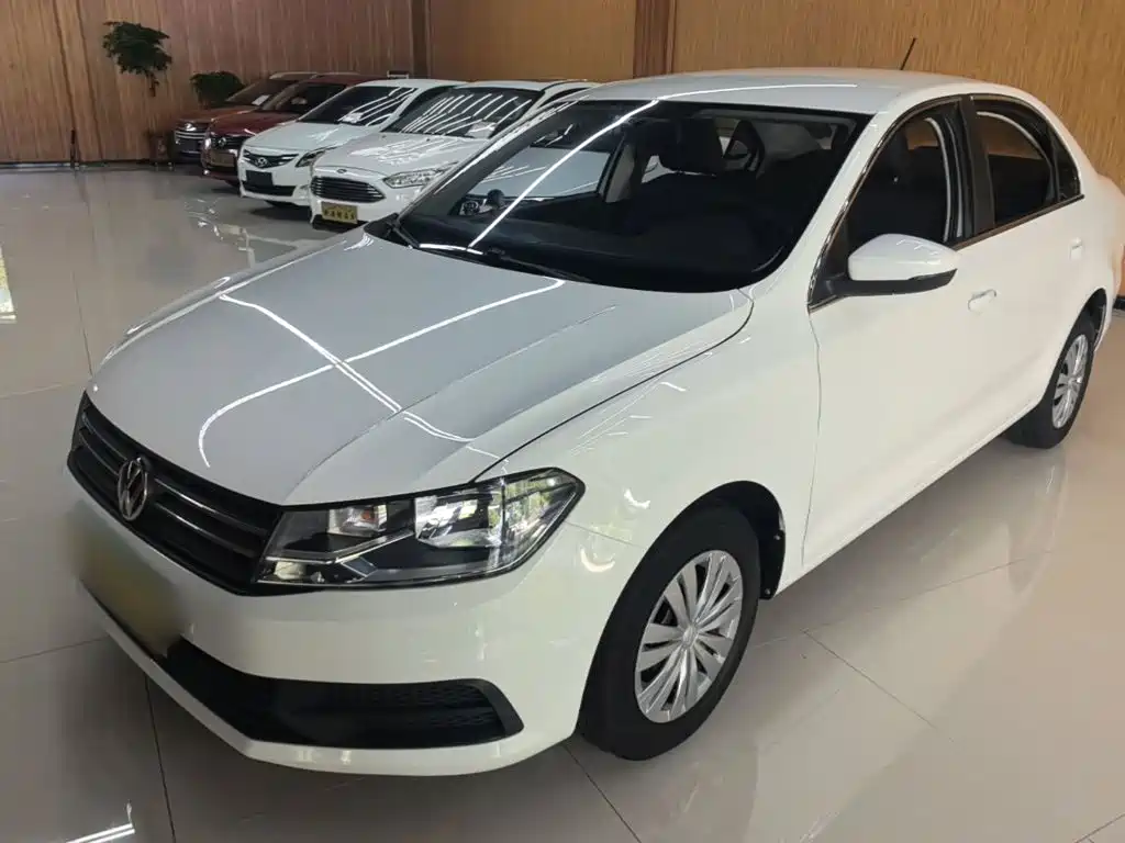 Volkswagen Santana — миниатюра 2