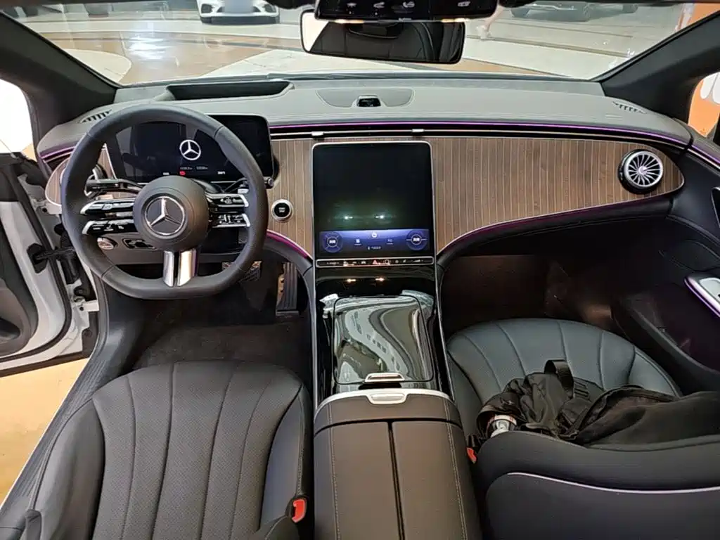Mercedes-Benz EQE — миниатюра 10