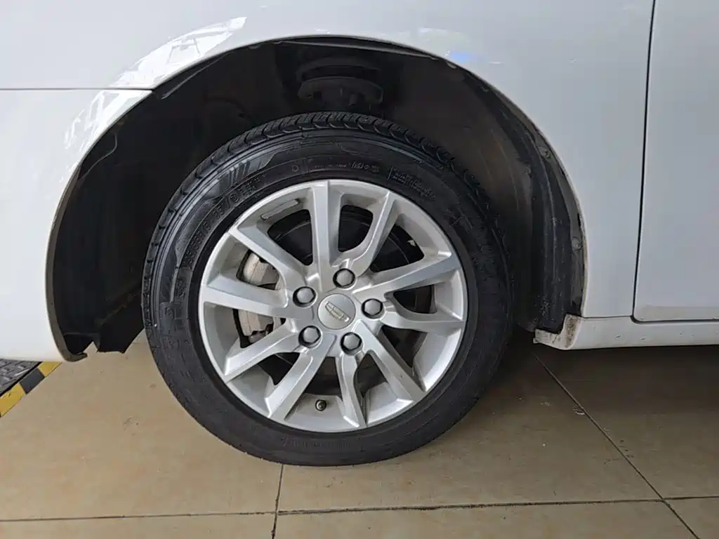 Geely Emgrand — миниатюра 23