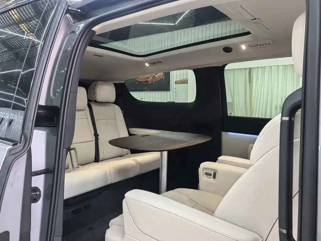 Li Auto Li MEGA — миниатюра 12