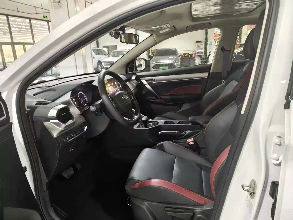 Geely Binyue — миниатюра 9