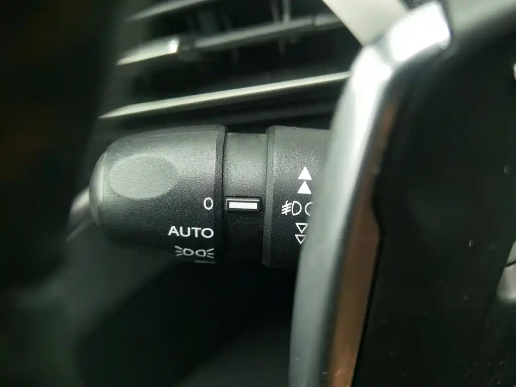 Peugeot 4008 — миниатюра 21
