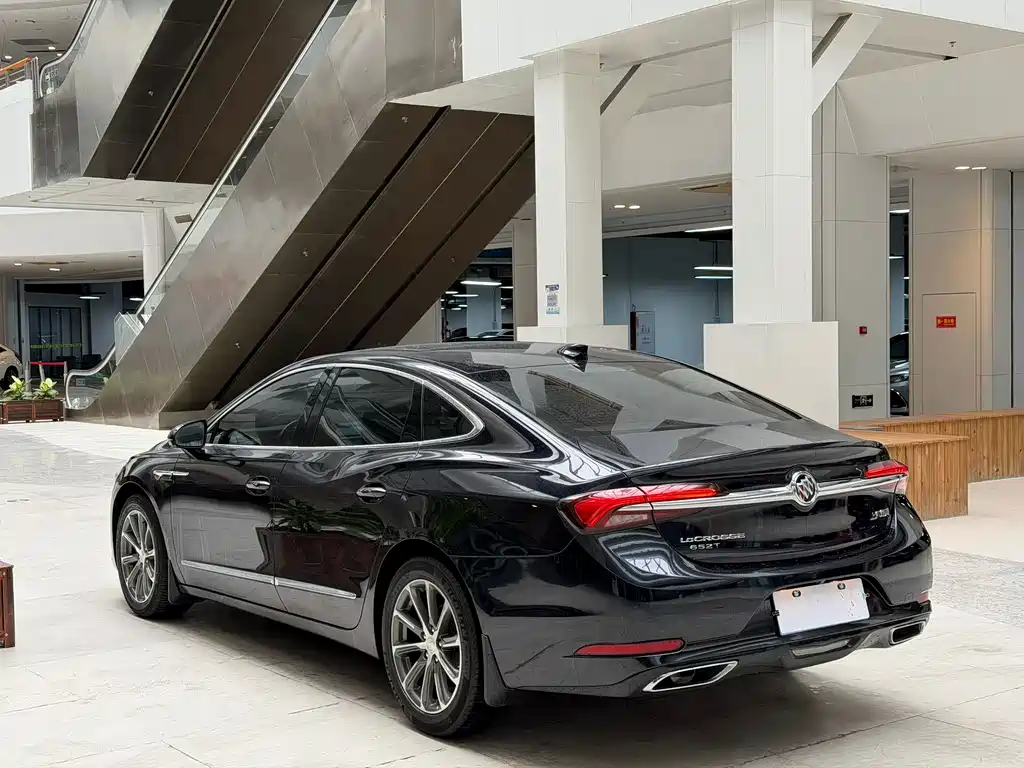 Buick LaCrosse — миниатюра 4
