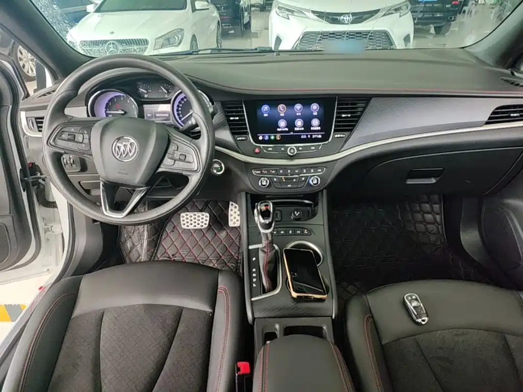 Buick Verano — миниатюра 10