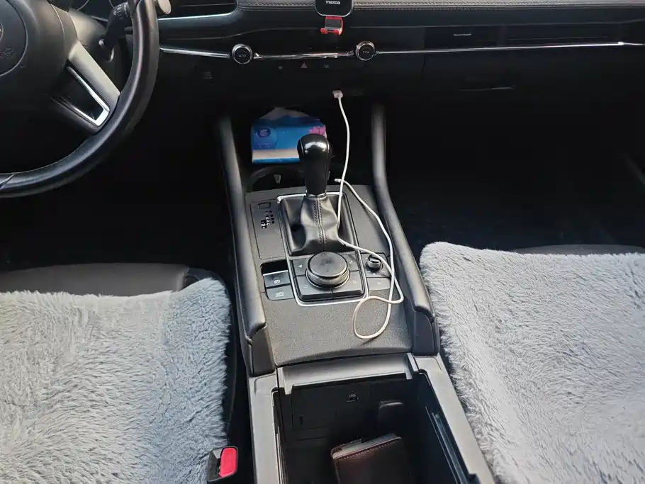 Mazda 3 Axela — миниатюра 16