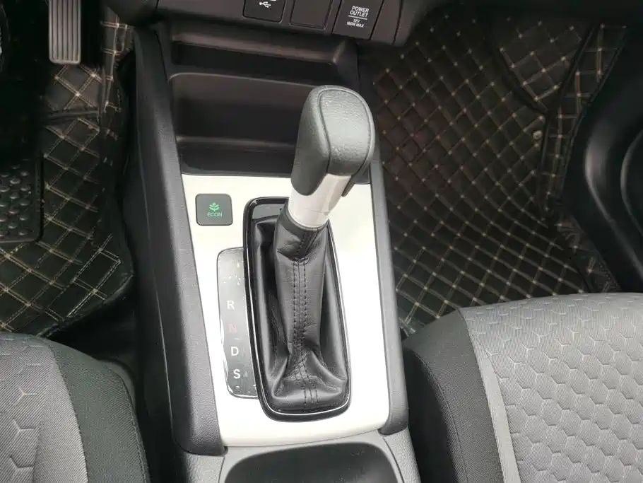 Honda Fit — миниатюра 16