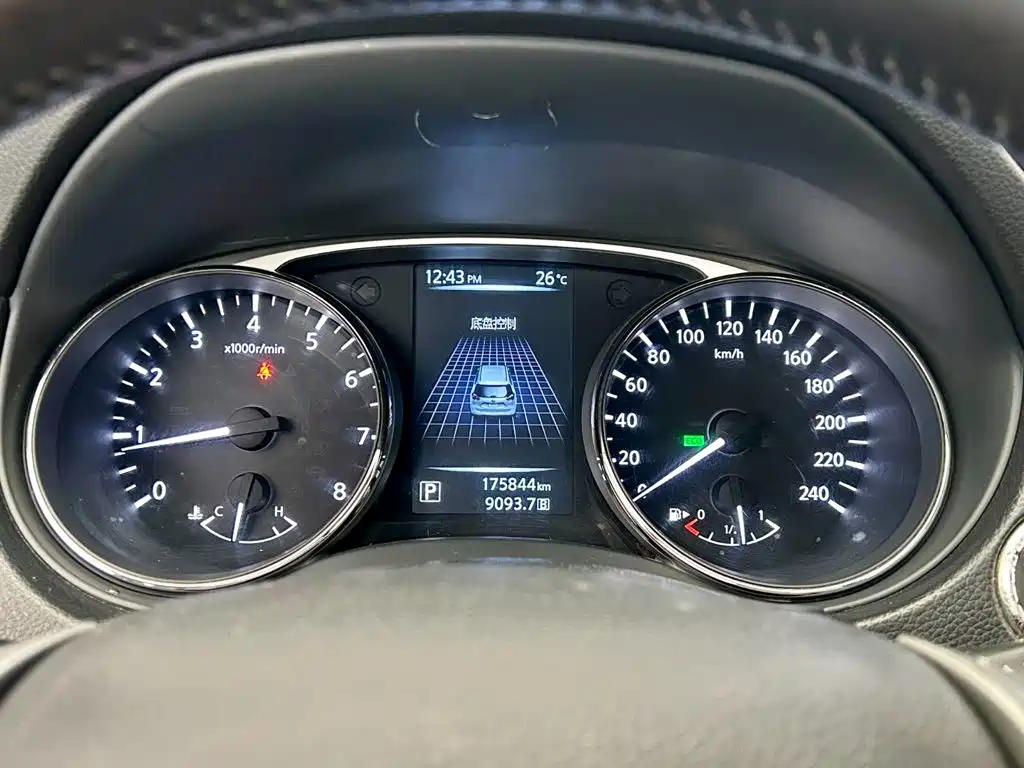Nissan X-Trail — миниатюра 13