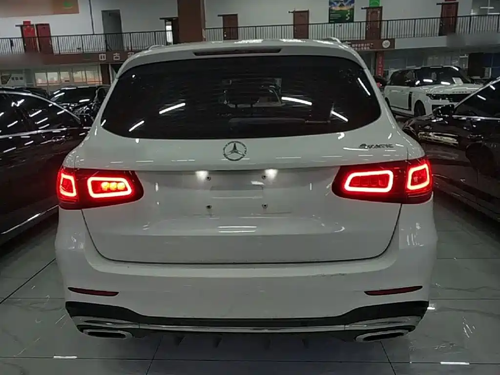 Mercedes-Benz GLC 2020 GLC 300 L 4MATIC AMG-Line