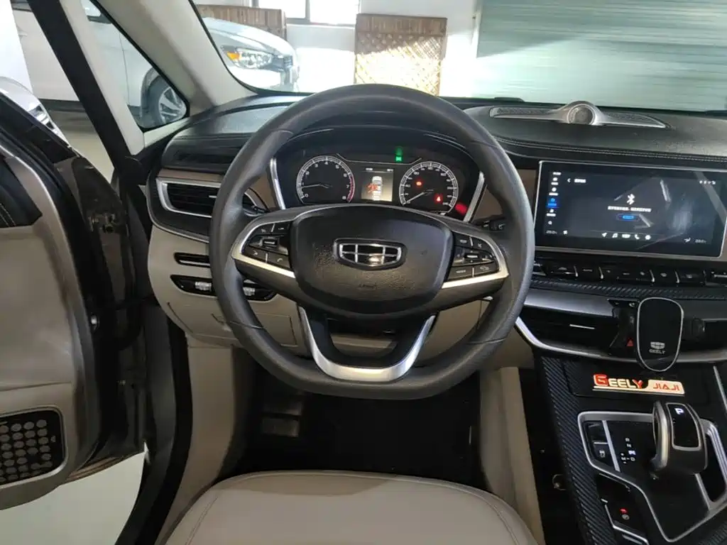 Geely Jia Ji — миниатюра 11