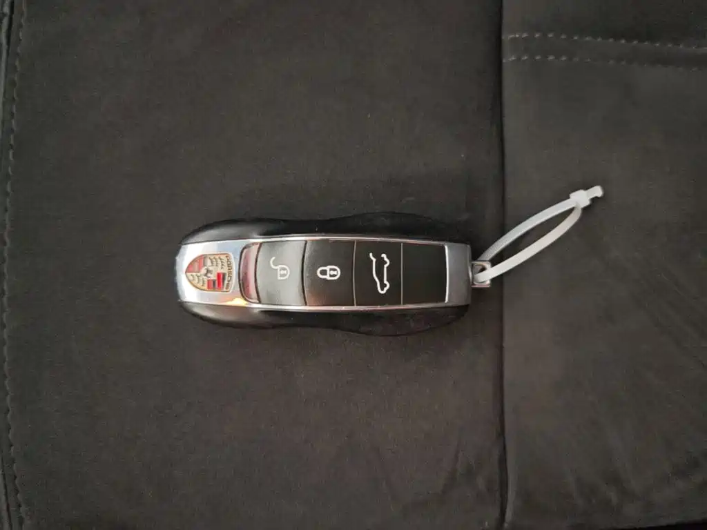 Porsche Macan — миниатюра 9