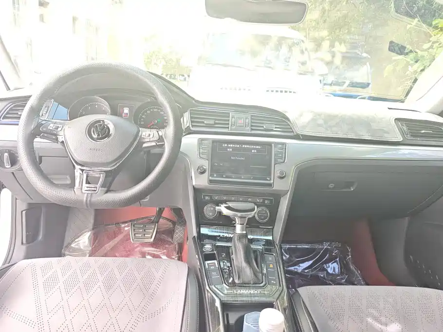 Volkswagen Lamando — миниатюра 12