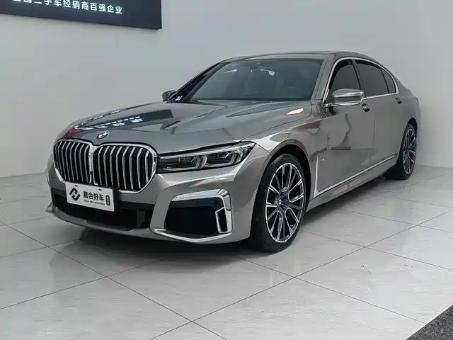 BMW 7 SERIES