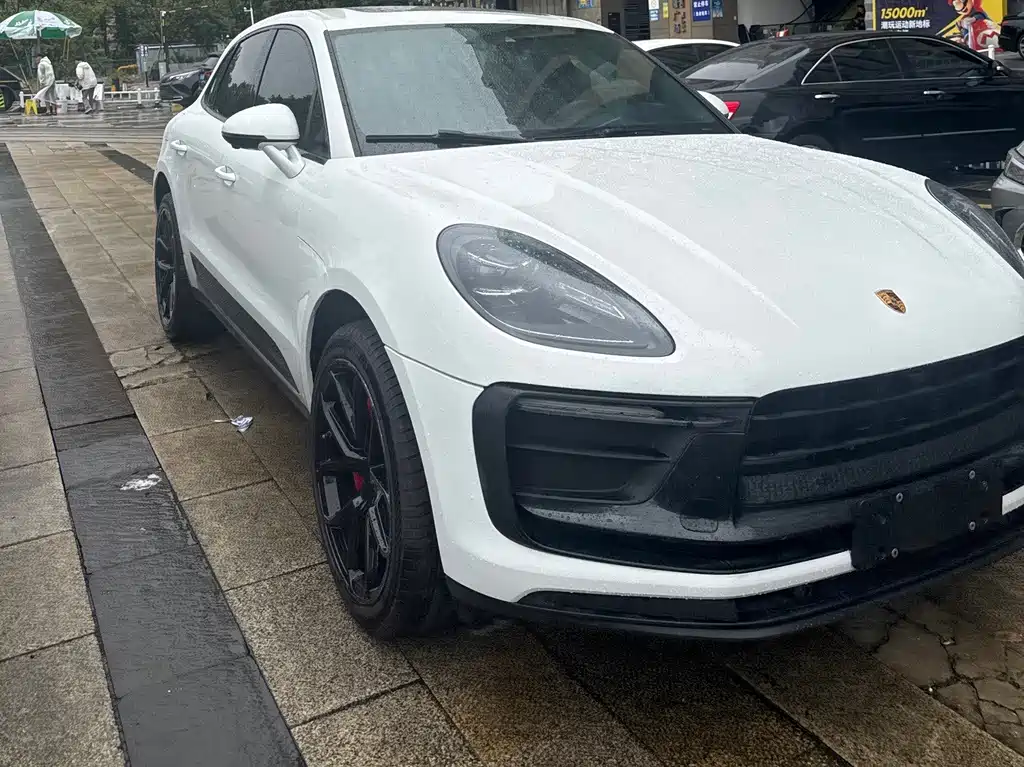 Porsche Macan — миниатюра 3