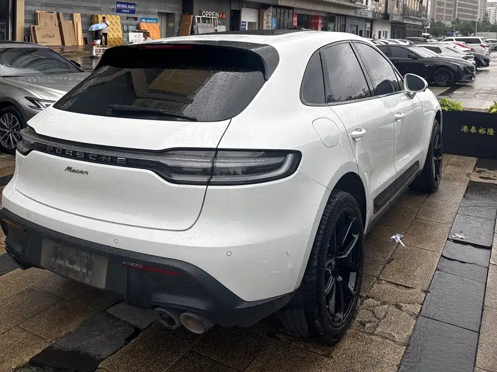 Porsche Macan — миниатюра 6