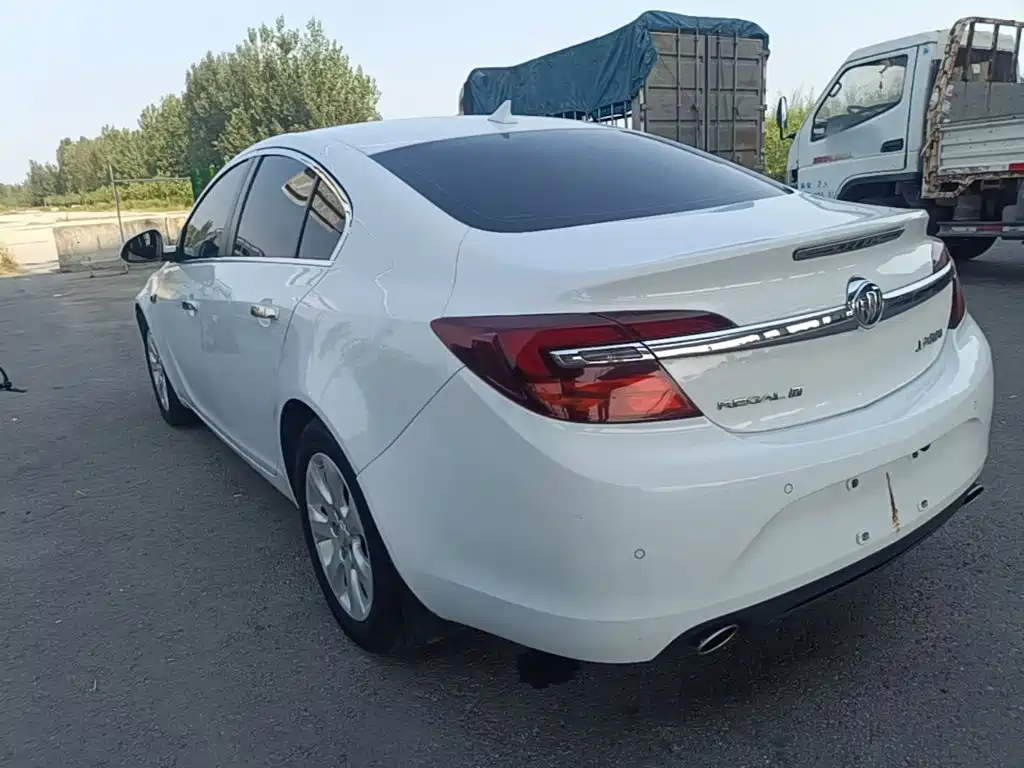 Buick Regal — миниатюра 5
