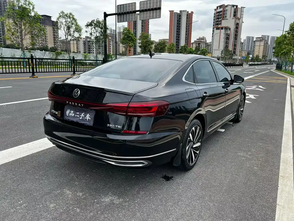 Volkswagen Passat 2023 330TSI Elite