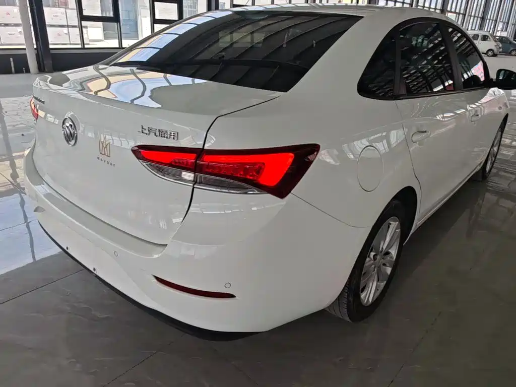 Buick Excelle — миниатюра 8