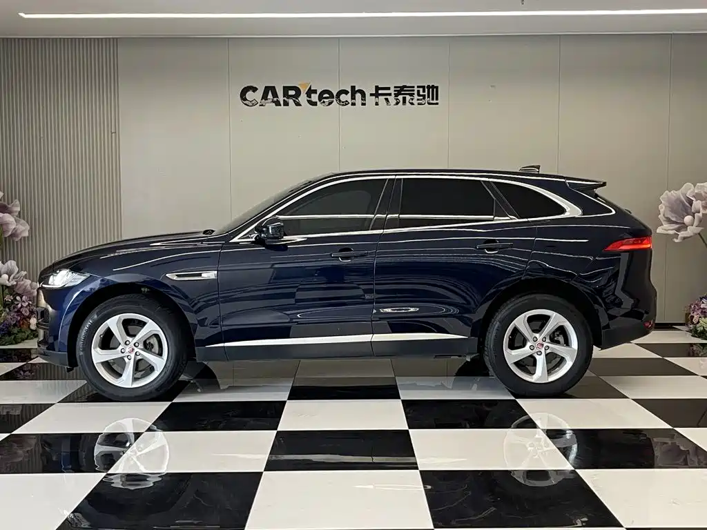 Jaguar F-PACE — миниатюра 8