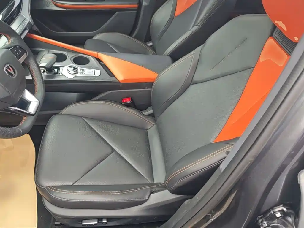 Changan UNI-V iDD — миниатюра 15