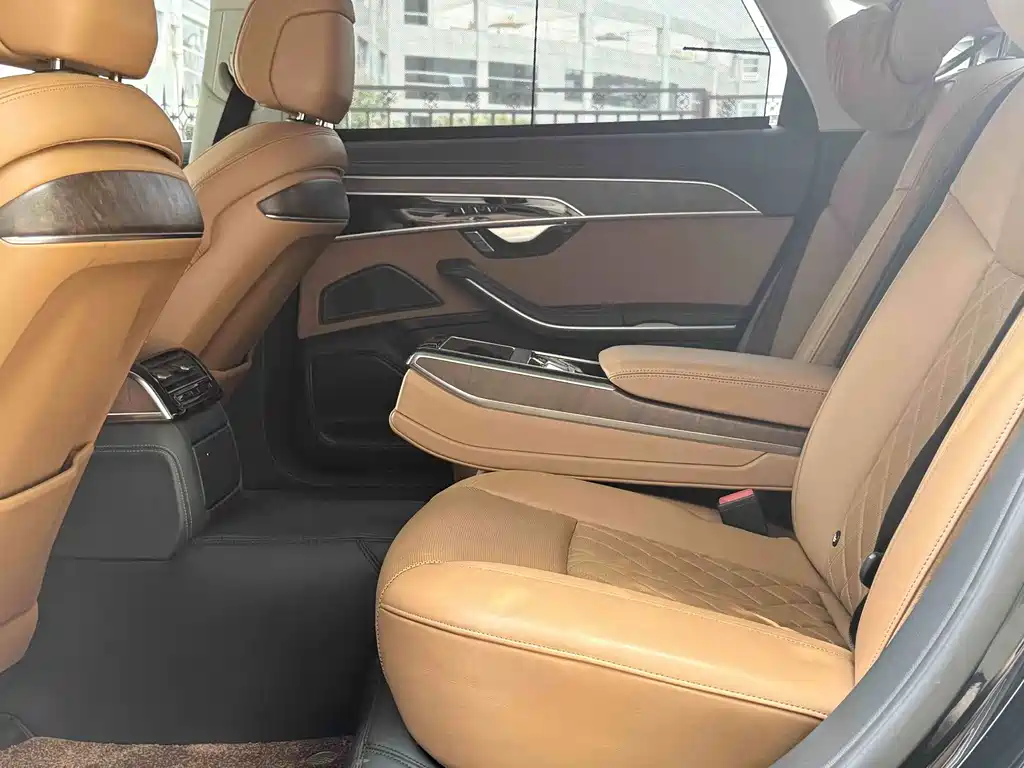 Audi A8 — миниатюра 20
