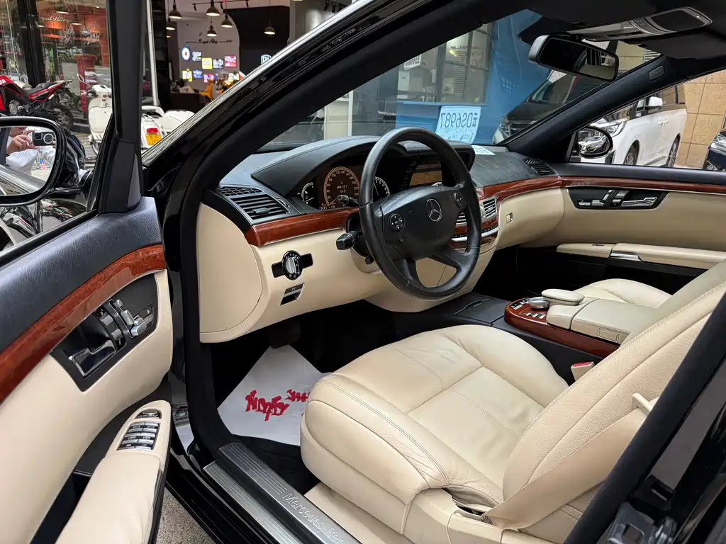 Mercedes-Benz S-Class S 2006 S 300