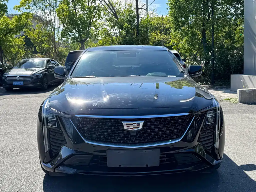 Cadillac CT5 — миниатюра 2